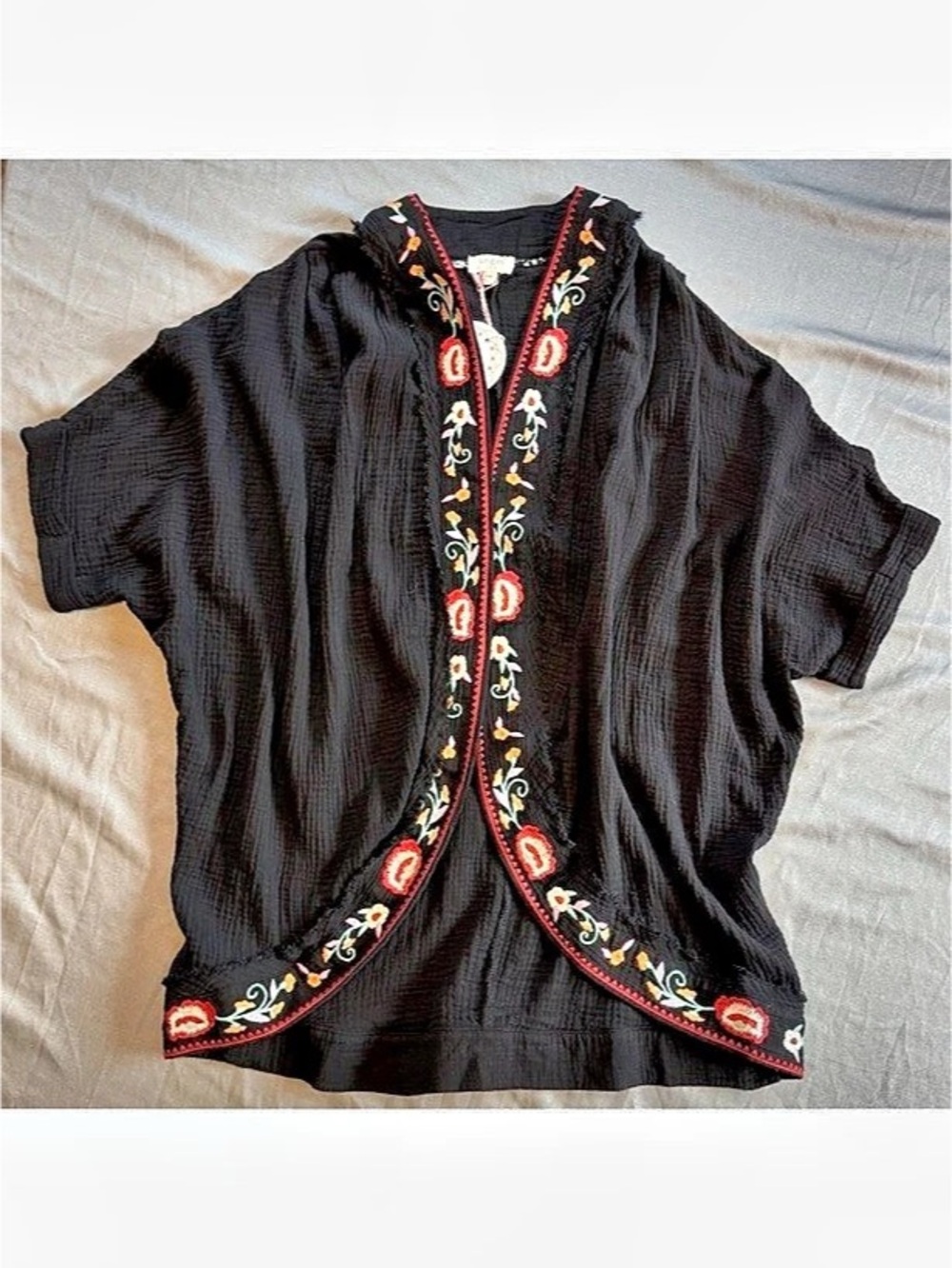 Umgee Embroidered Black Tunic Size S/M